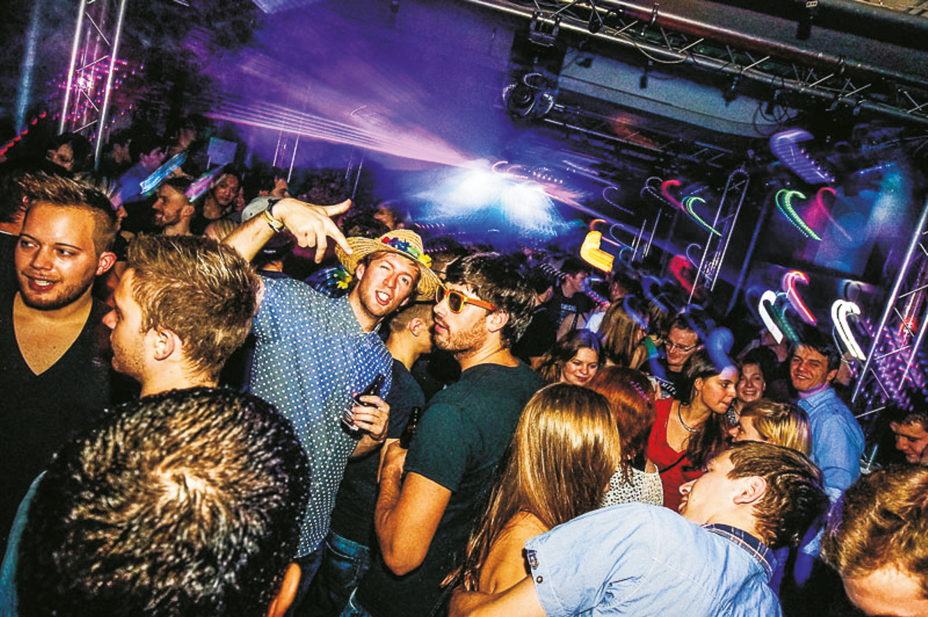 Club Mensa: Die riesige Tanzfläche lädt zum Party feiern ein